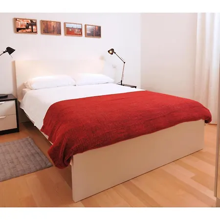 Appartement In Mit Moebliertem Balkon Ližnjan